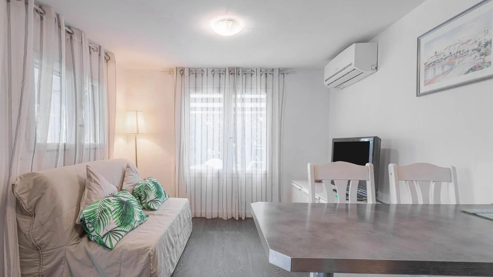 Joli Bungalow Roquebrune-sur-Argens Holiday home
